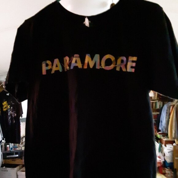 PARAMORE T-SHIRT (Small or Med Size?) Alt Emo New Wave Punk Rock HAYLEY WILLIAMS - Picture 1 of 3